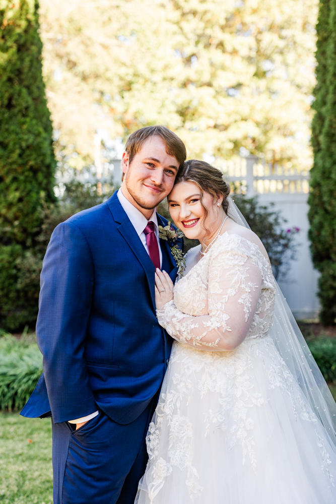 Bride and groom portraits at Huntsville wedding venue, Annabella at Cedar Glen.