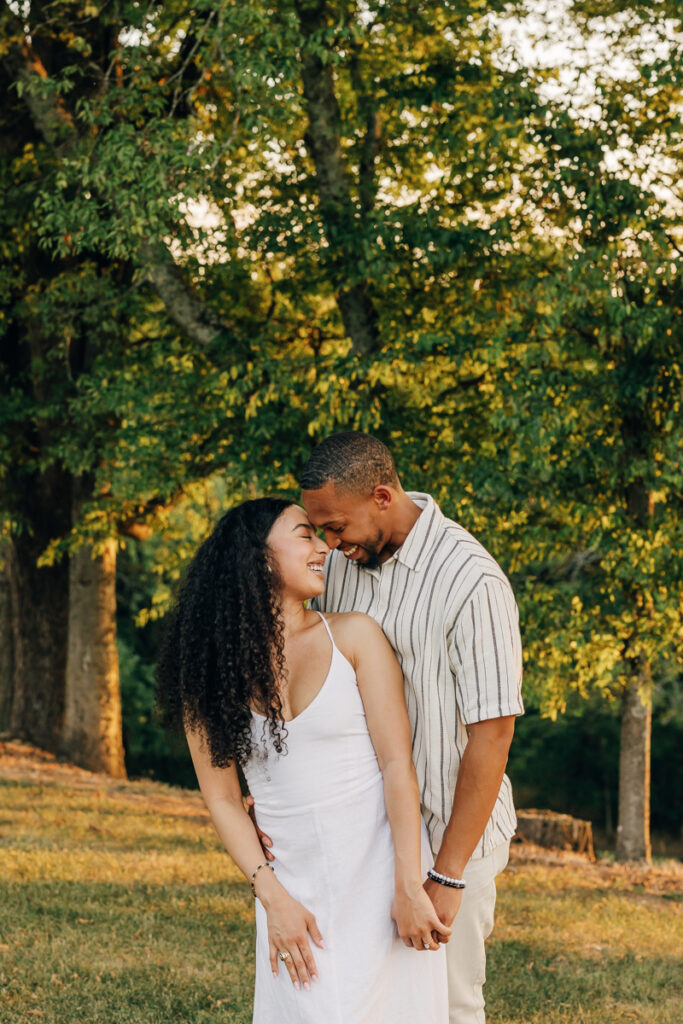 Romantic portraits of couple at Arrington Vineyards