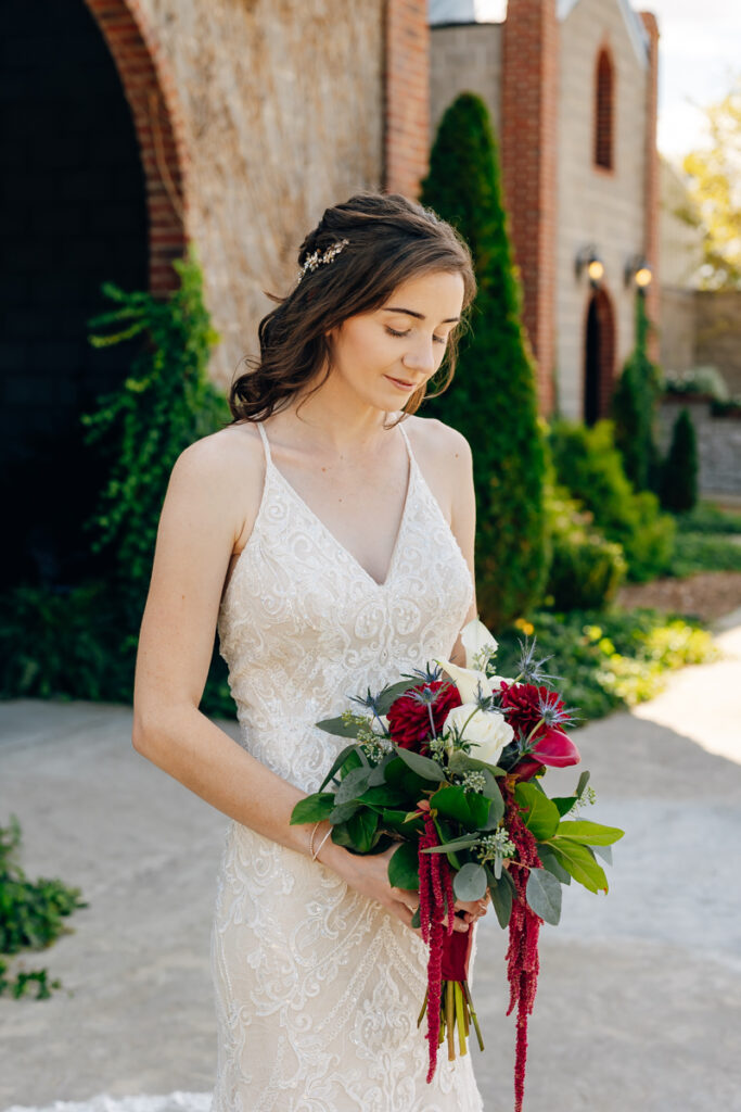 Bridal portraits at Tayvin Gardens in Smiths Grove, Kentucky