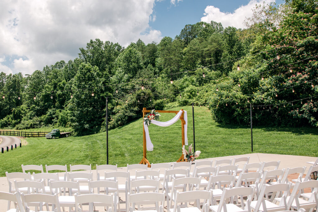 Outdoor ceremony space at 4 Points Farm wedding venue