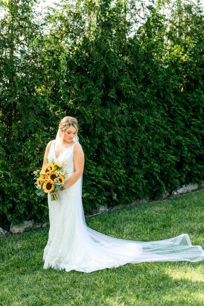 Bridal portraits at Allenbrooke Farms in Spring HIll, TN